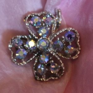 VINTAGE BROOCH WITH RHINESTONES